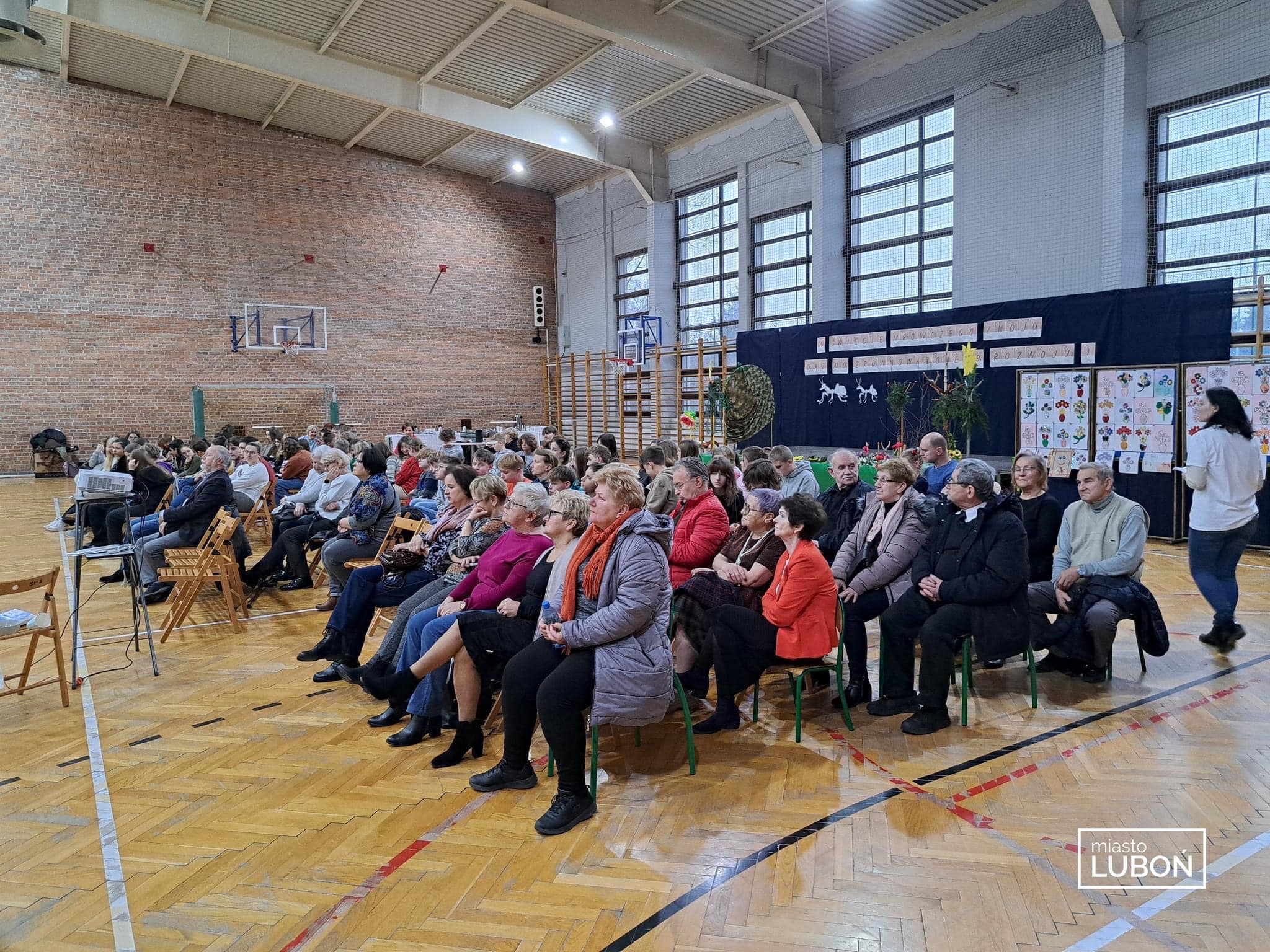 Grafika ozdobna, uczestnicy konferencji tematycznej. Fot. Archiwum UML